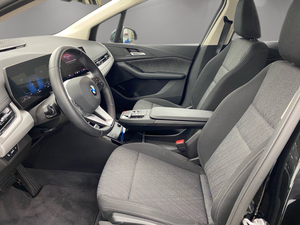 BMW 216