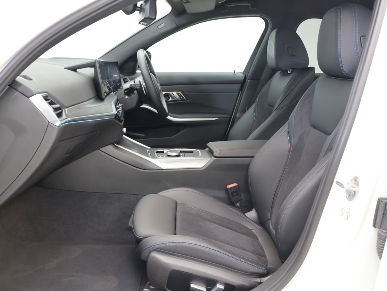 G20 330e Saloon LCI RHD MX