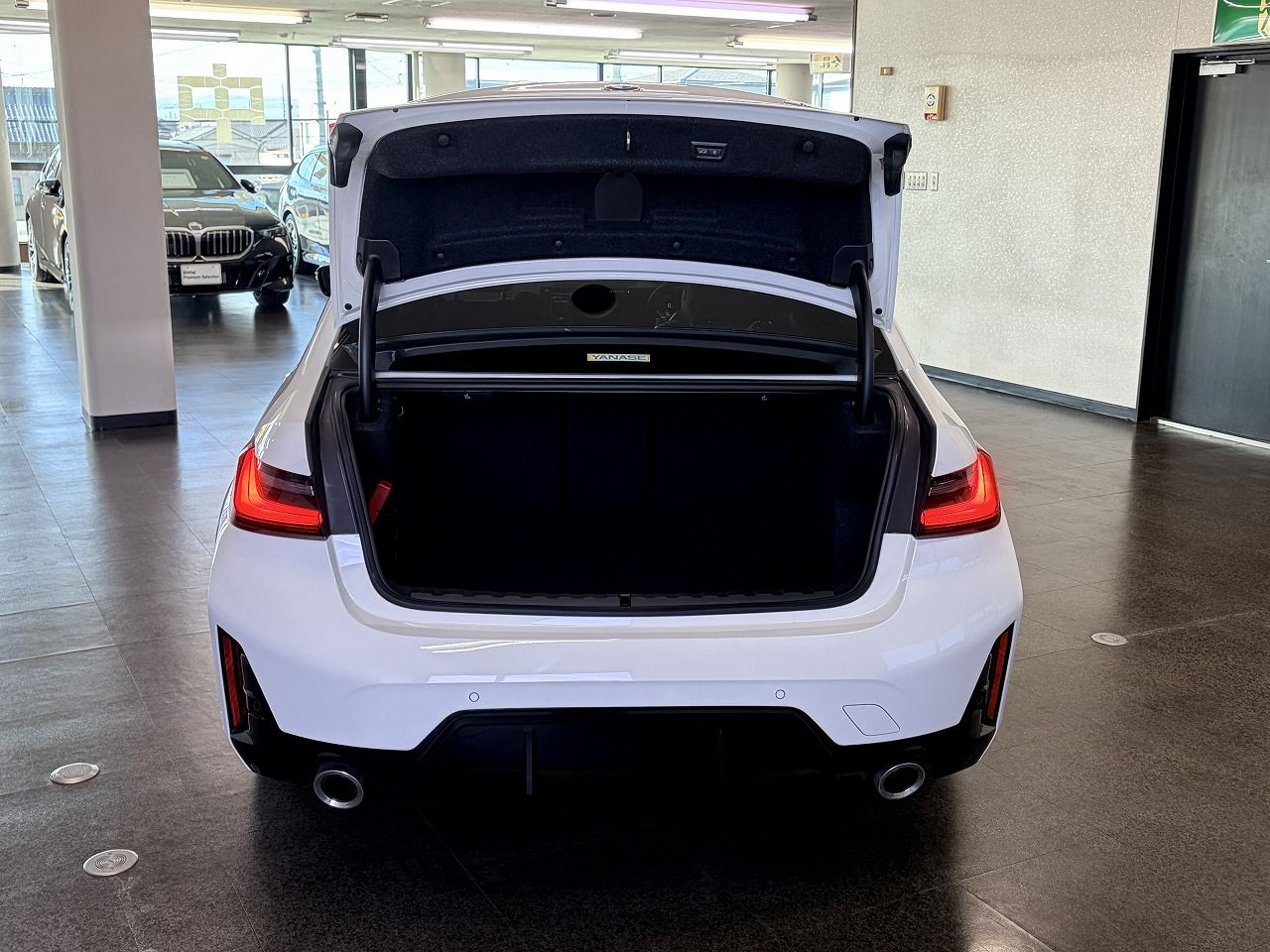 320d xDrive Berline RHD