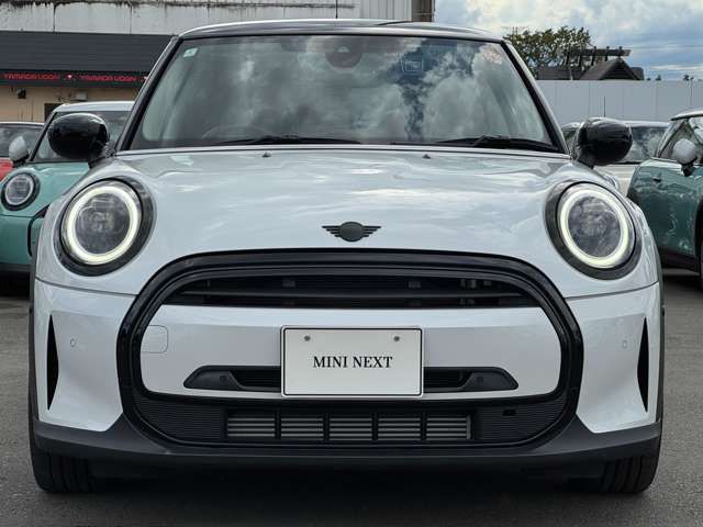 MINI Cooper F56 RHD