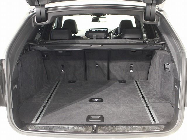 520d xDrive Touring RHD