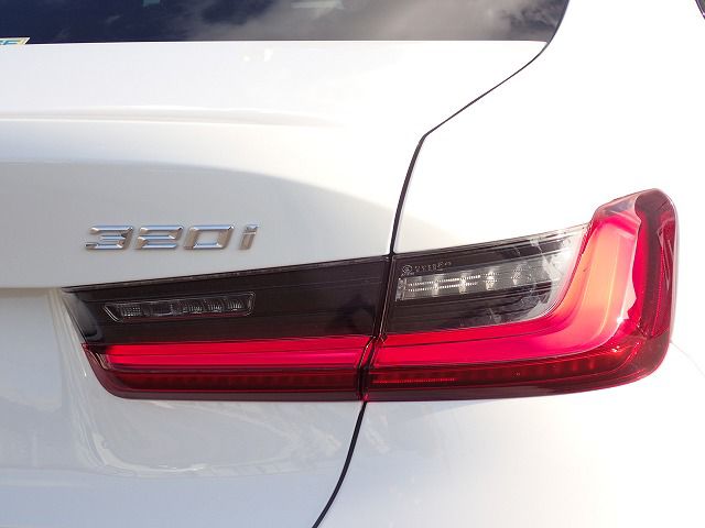 G20 320i Saloon LCI RHD MX