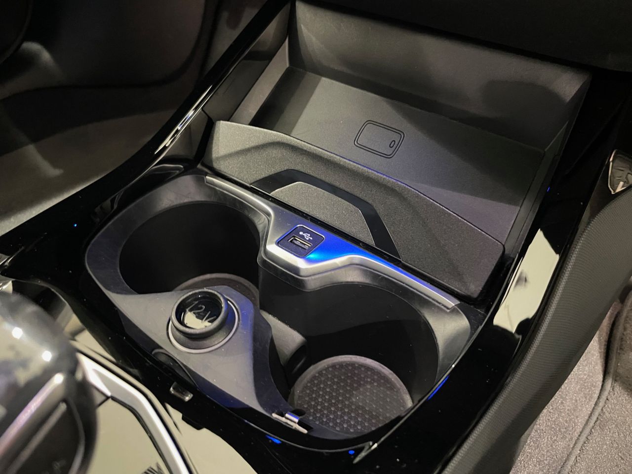 120 Sport Sports Hatch