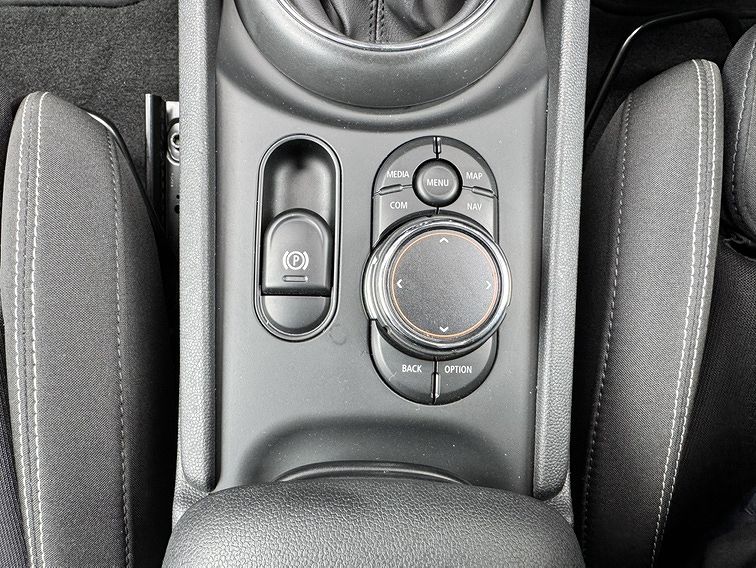 MINI CLUBMAN COOPER S D