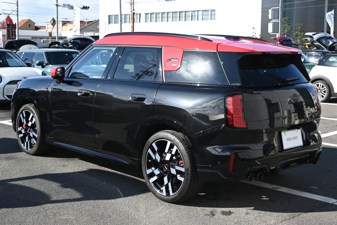 U25 MINI John Cooper Works Countryman ALL4