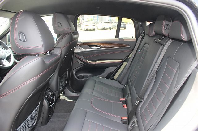 X4 xDrive20d RHD