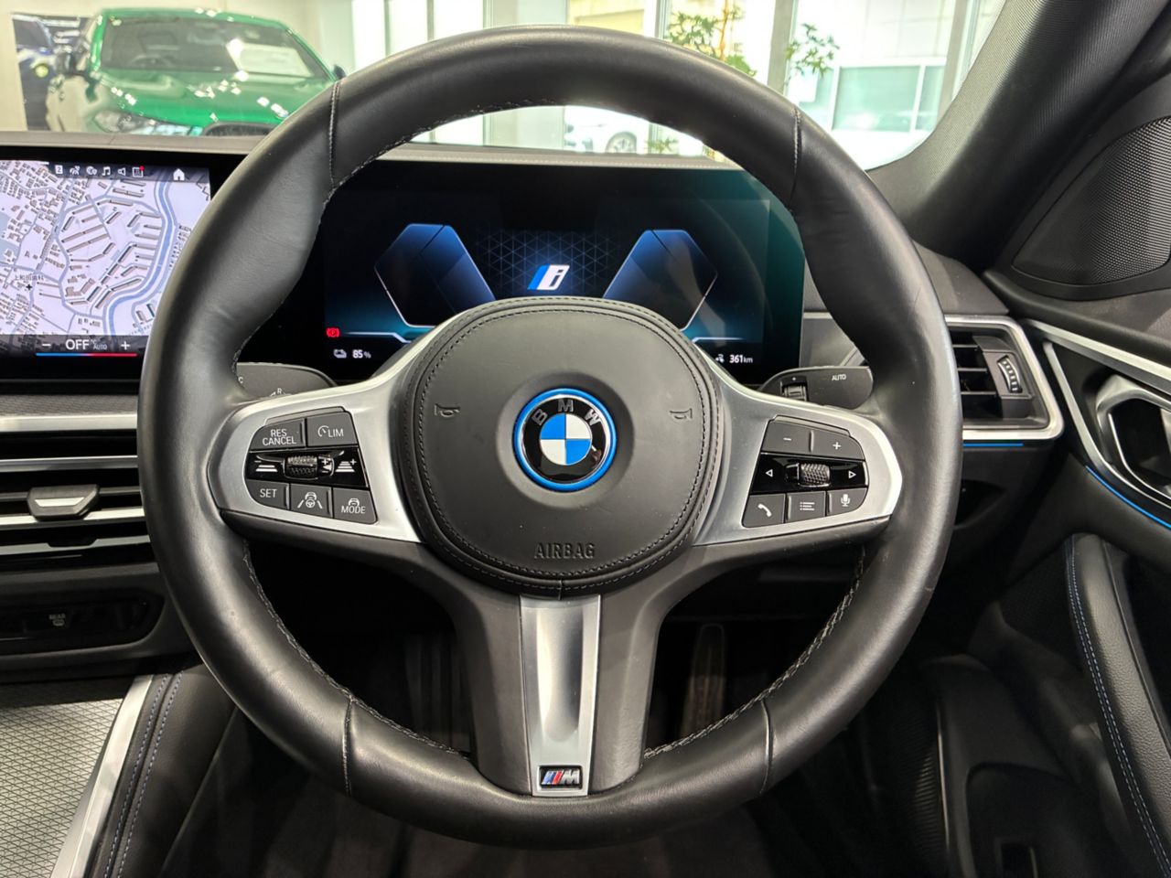 G26 i4 eDrive40 RHD