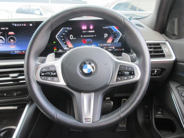 320d xDrive Berline RHD