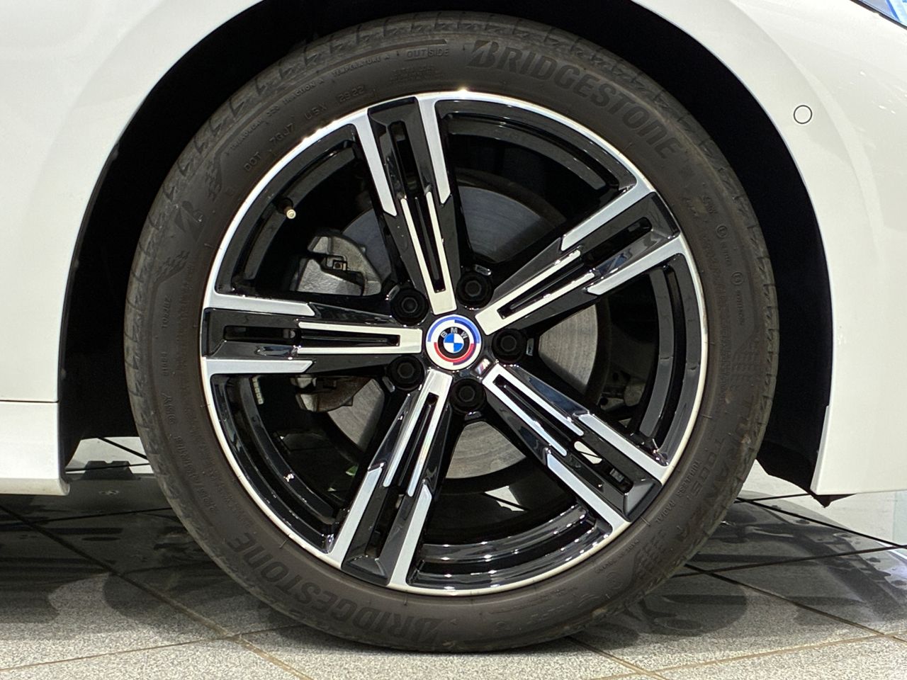 320d xDrive Berline RHD