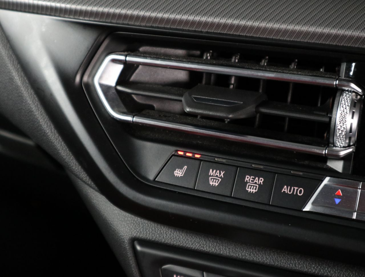 F40 118d Sports Hatch 5-door B47 2.0d
