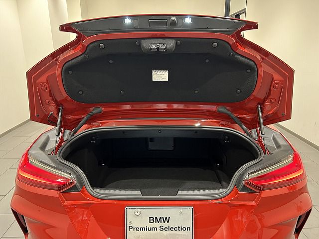 G29 z4 sDrive20i RHD