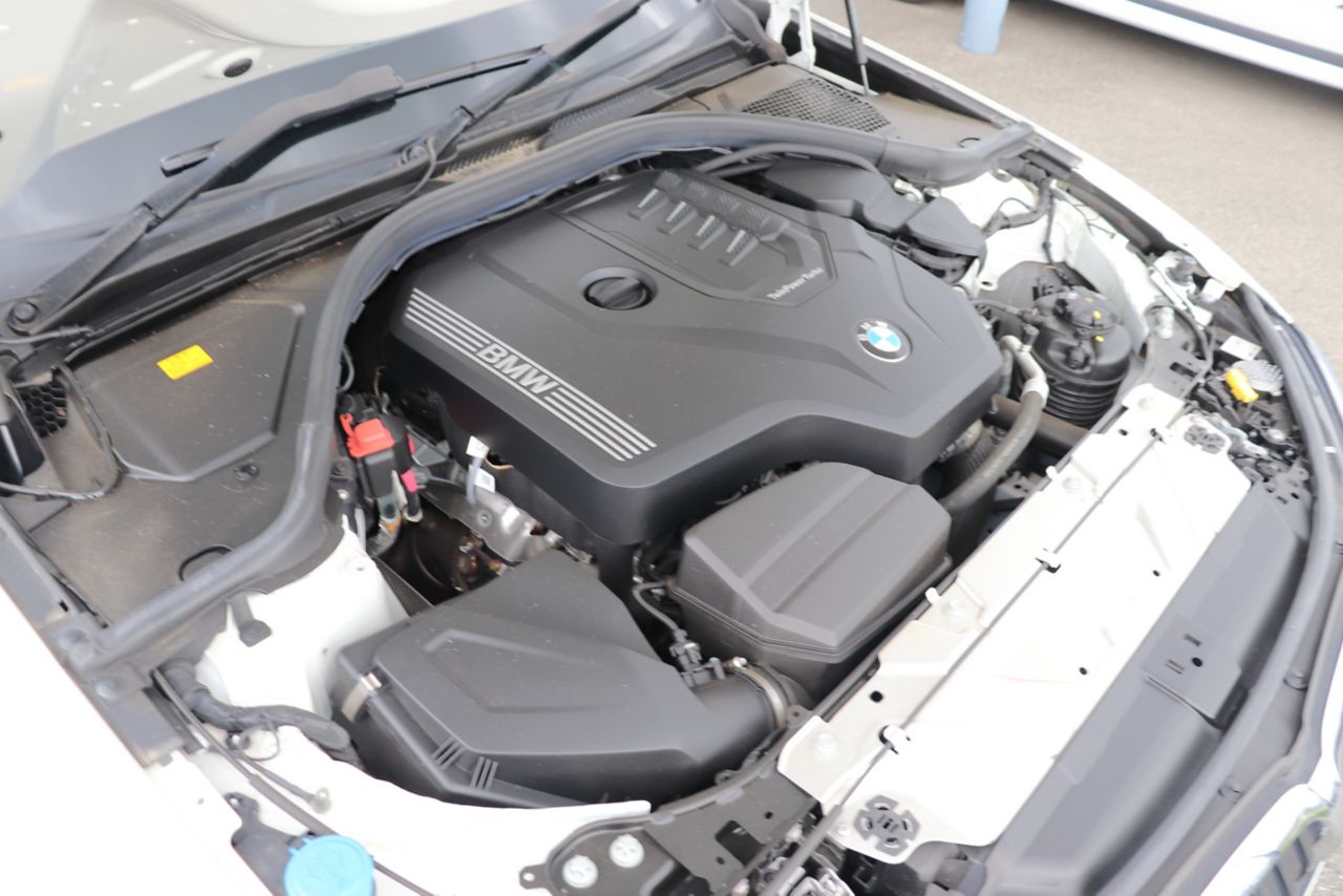318i Berline RHD