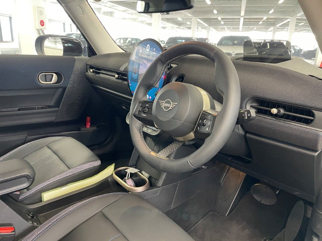 F66 MINI Cooper C 3Dr