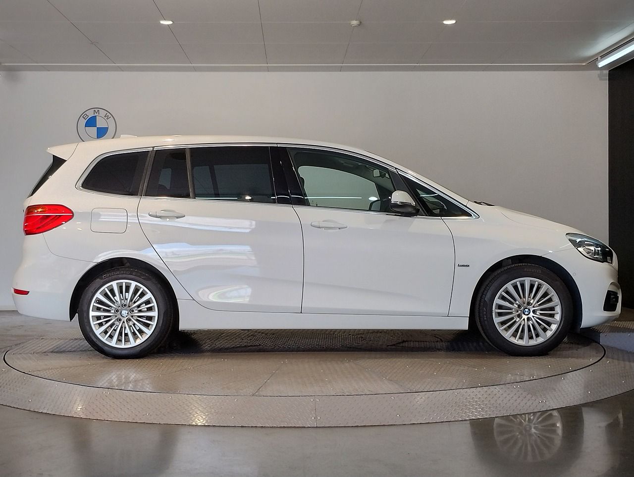 218D GRAN TOURER RHD