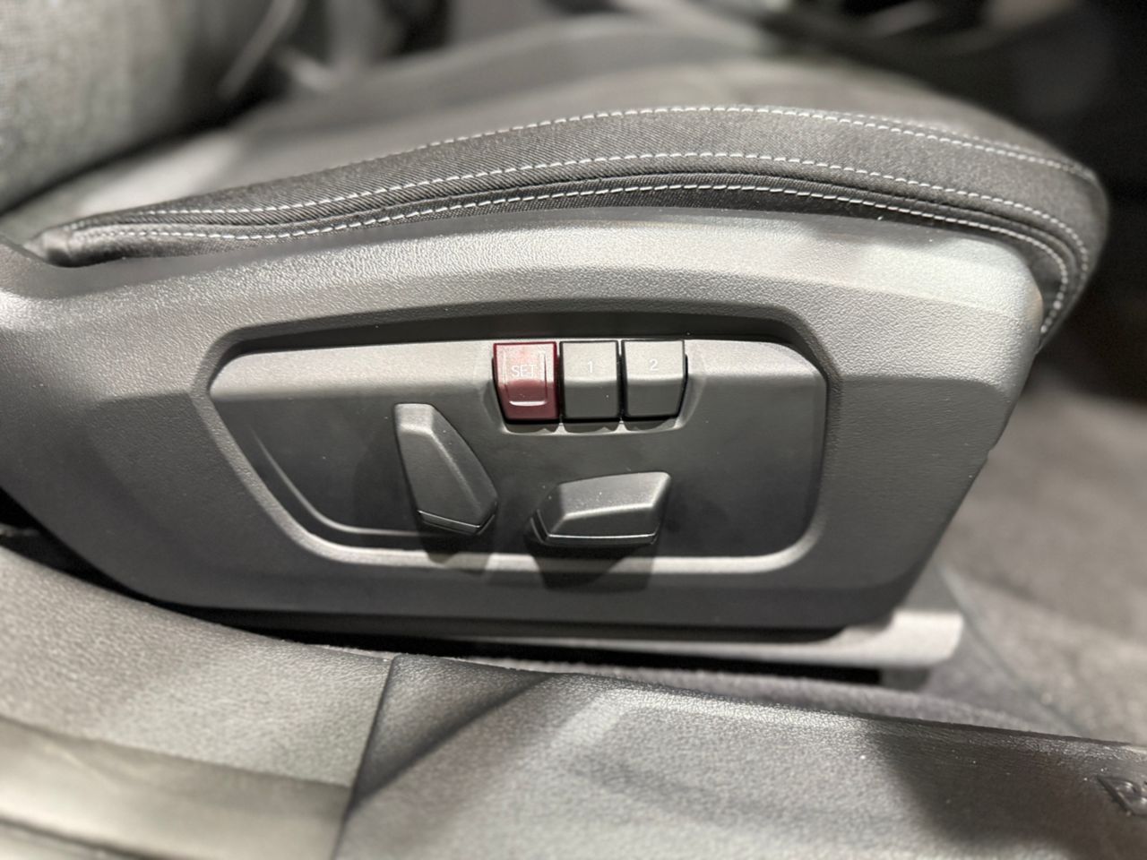 120 Sport Sports Hatch