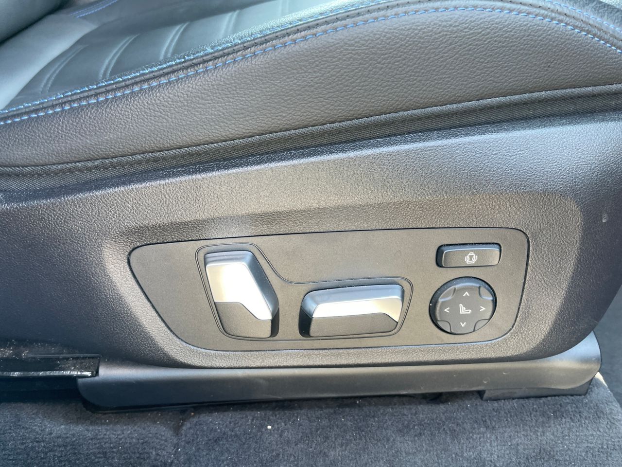 G08 iX3 BEV RHD