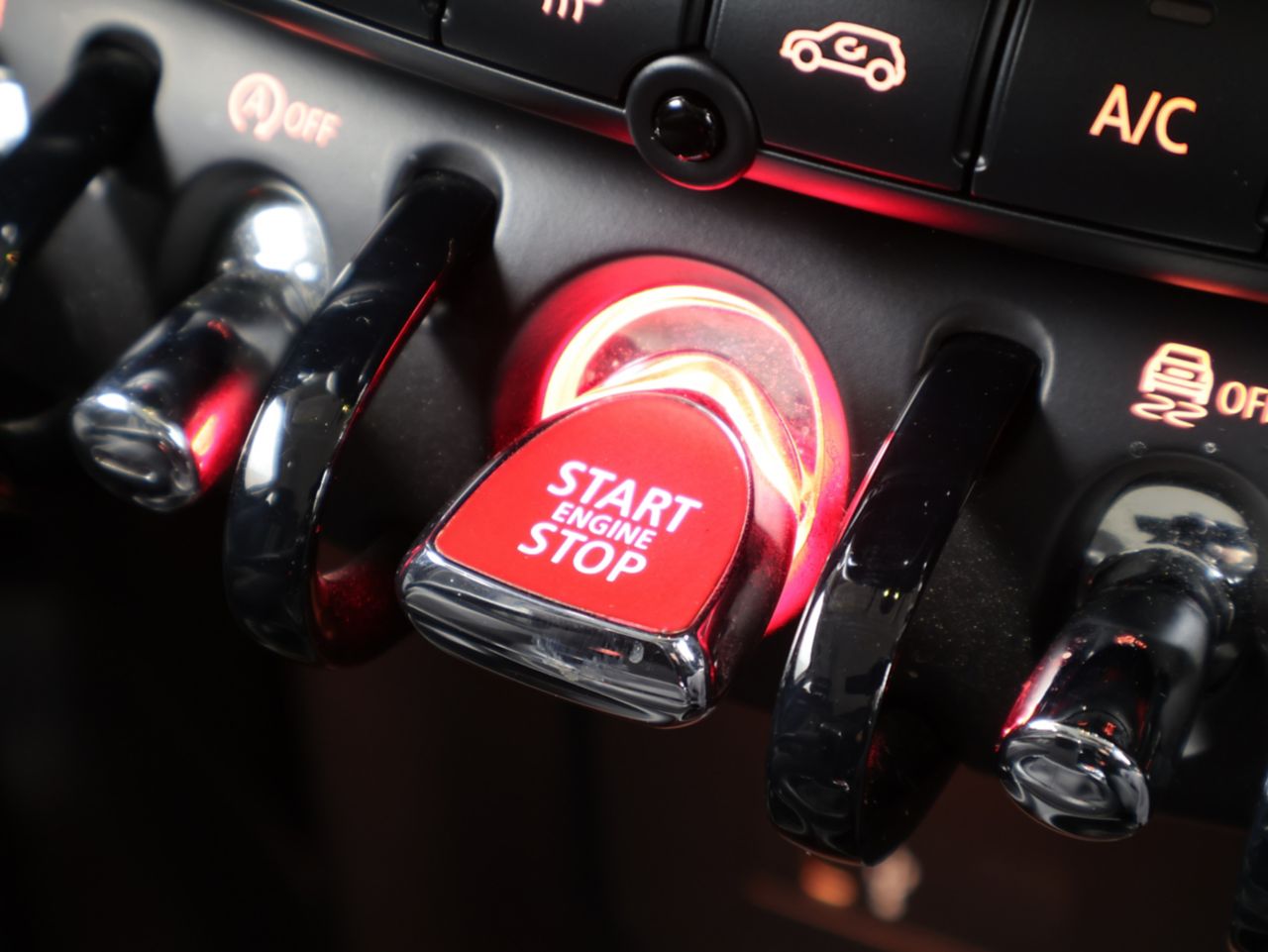 F55 MINI Cooper SD 5dr Hatch LCI