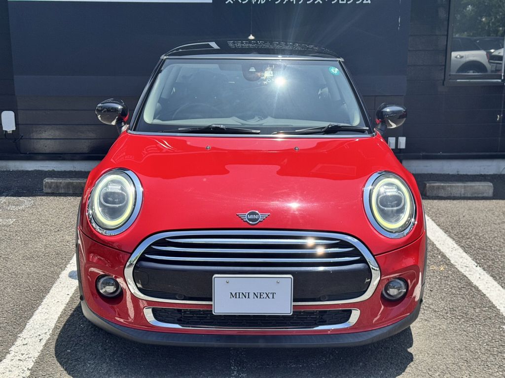 F56 COOPER D (AT)