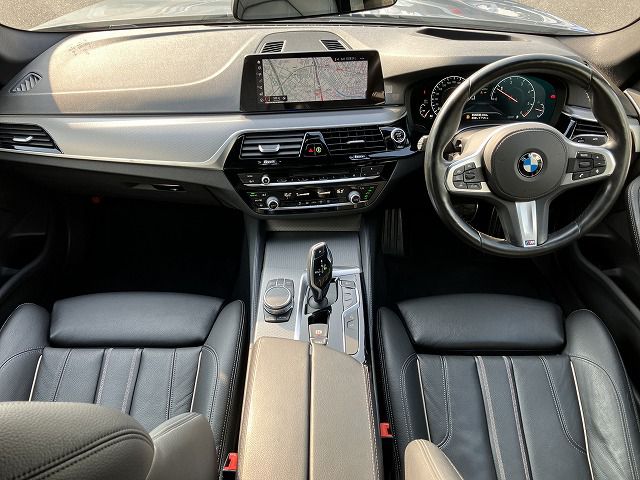 G20 320i Saloon RHD TU