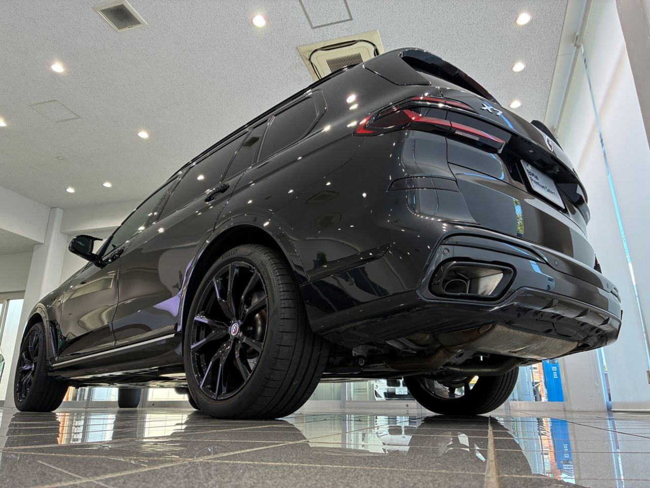 X7 xDrive40d RHD US