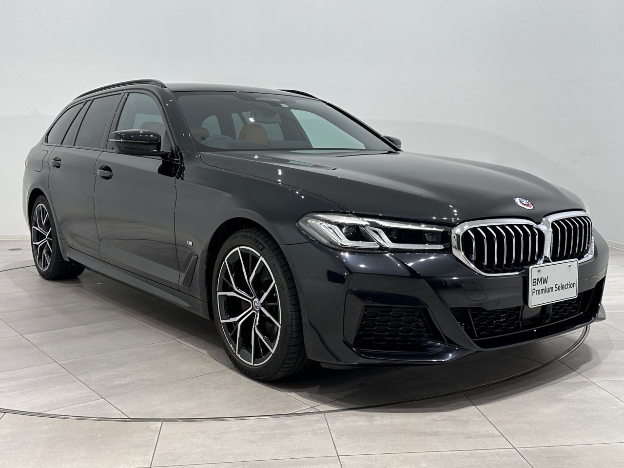 520d xDrive Touring RHD