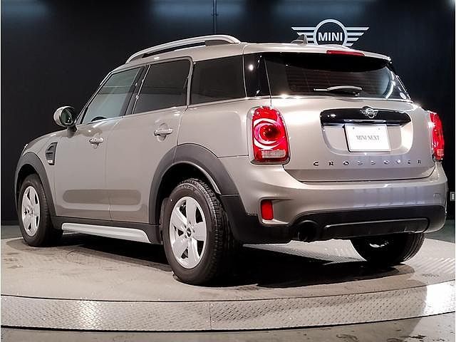 MINI CROSSOVER ONE