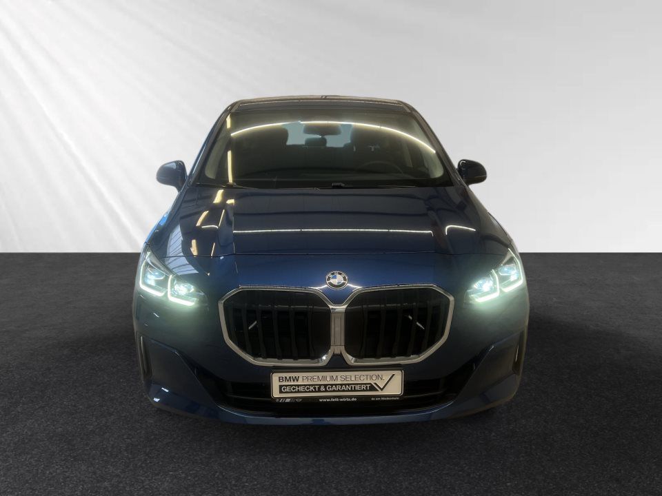 BMW 216