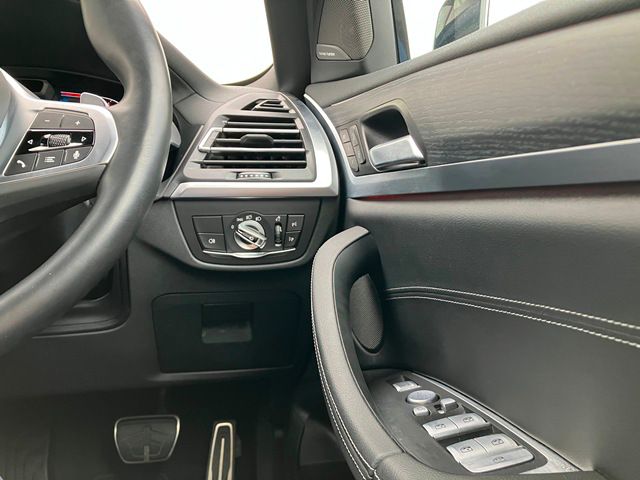 X4 xDrive20d RHD