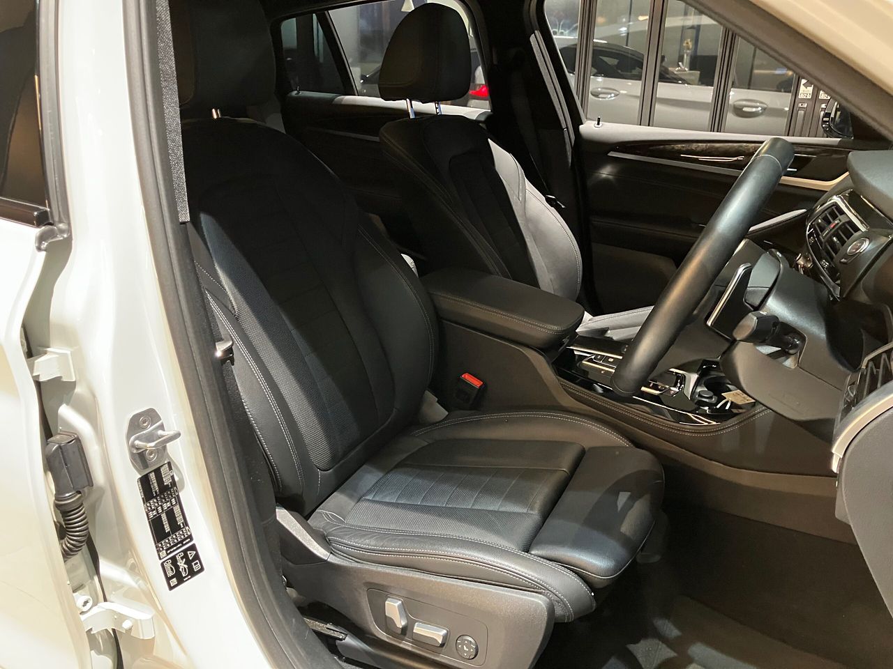 X4 xDrive20d RHD