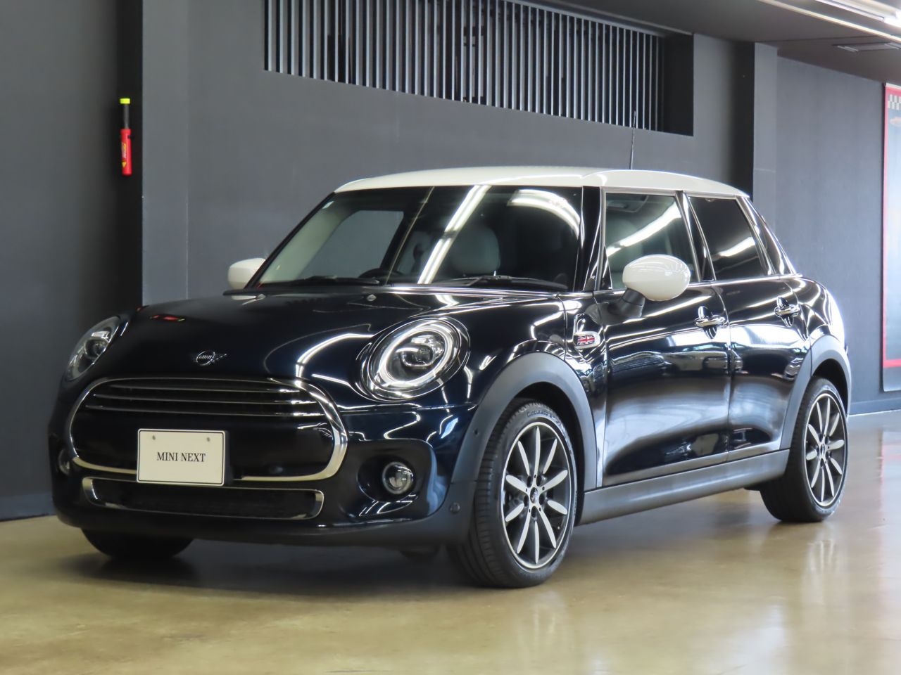 F55 MINI Cooper 5-Door Hatch LCI