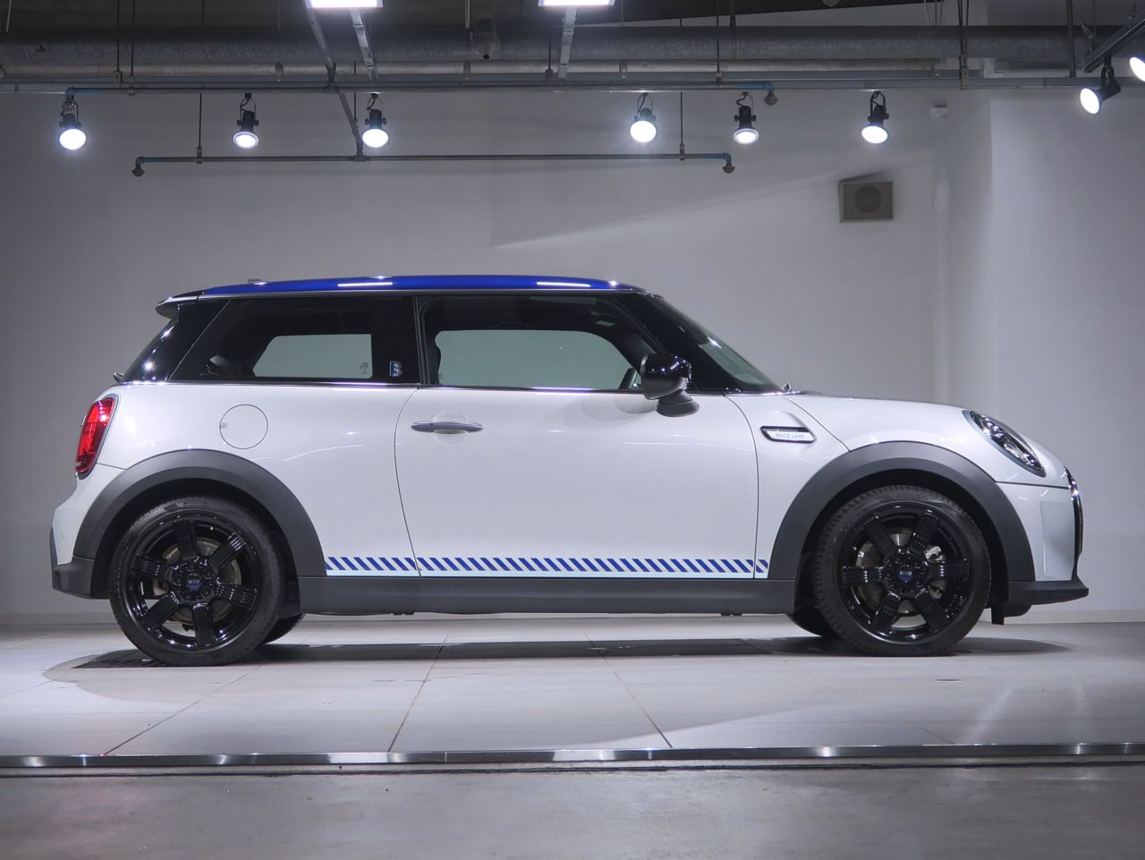 MINI Cooper F56 RHD