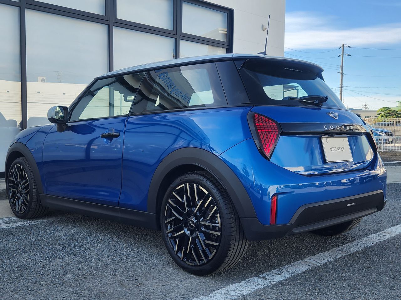 F66 MINI Cooper C 3Dr