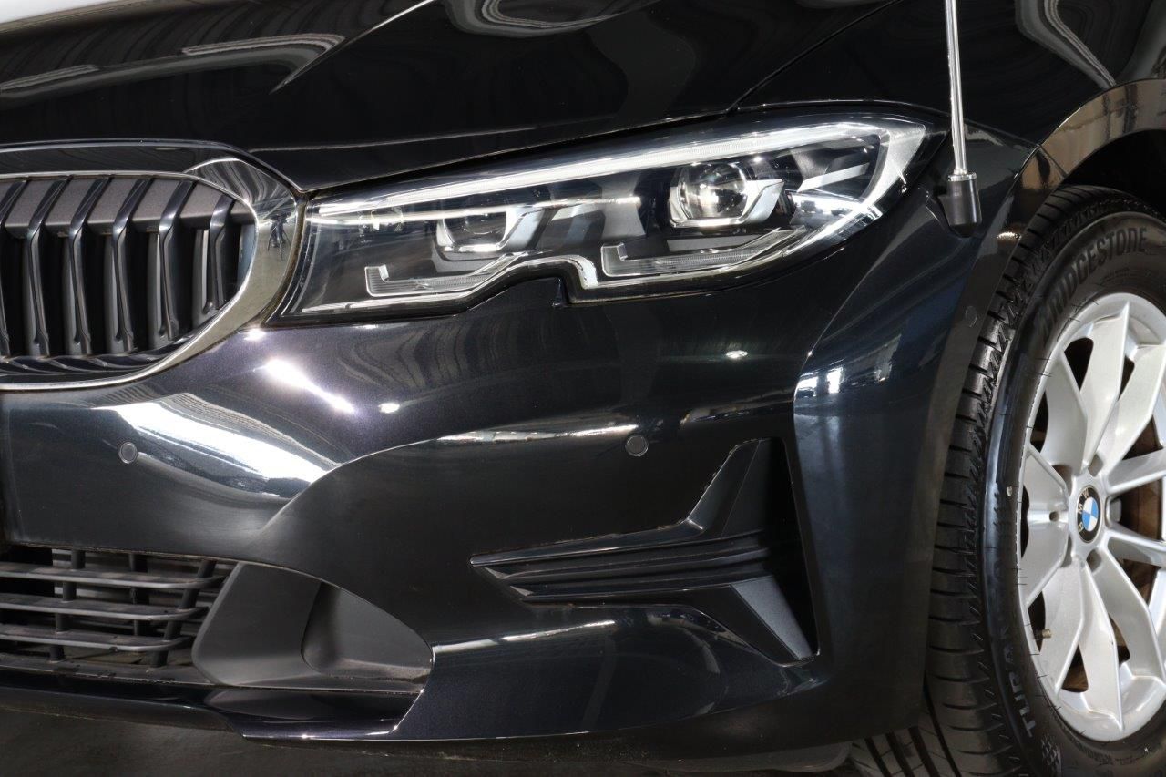 318i Berline RHD