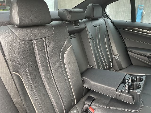 530I