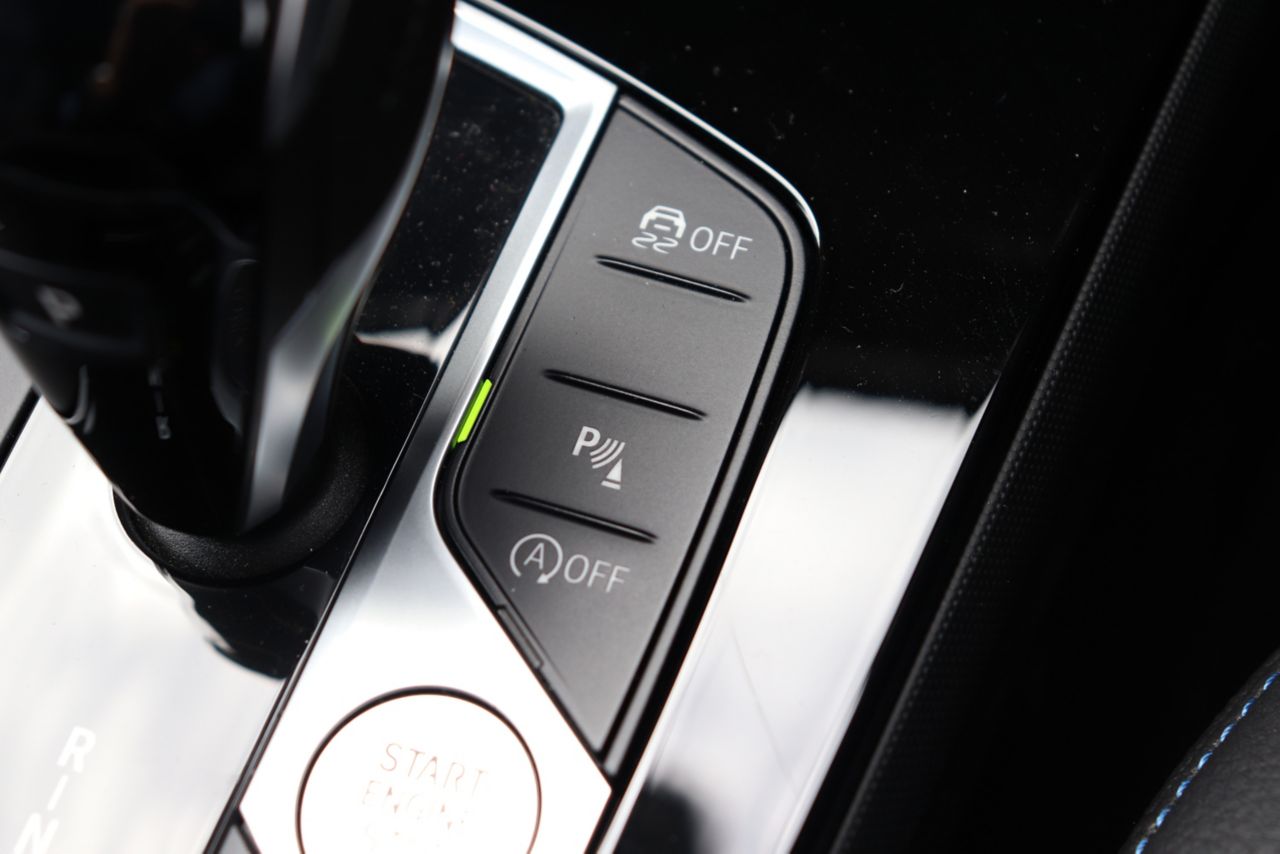 F40 118d Sports Hatch 5-door B47 2.0d