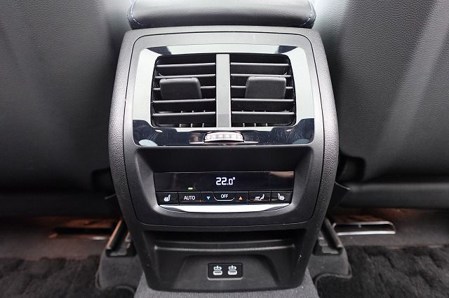 G01 X3 M40i RHD ZA