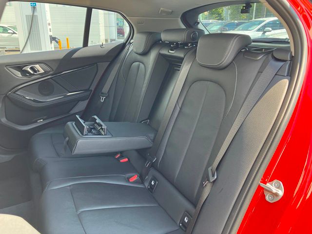 F40 118d Sports Hatch 5-door B47 2.0d