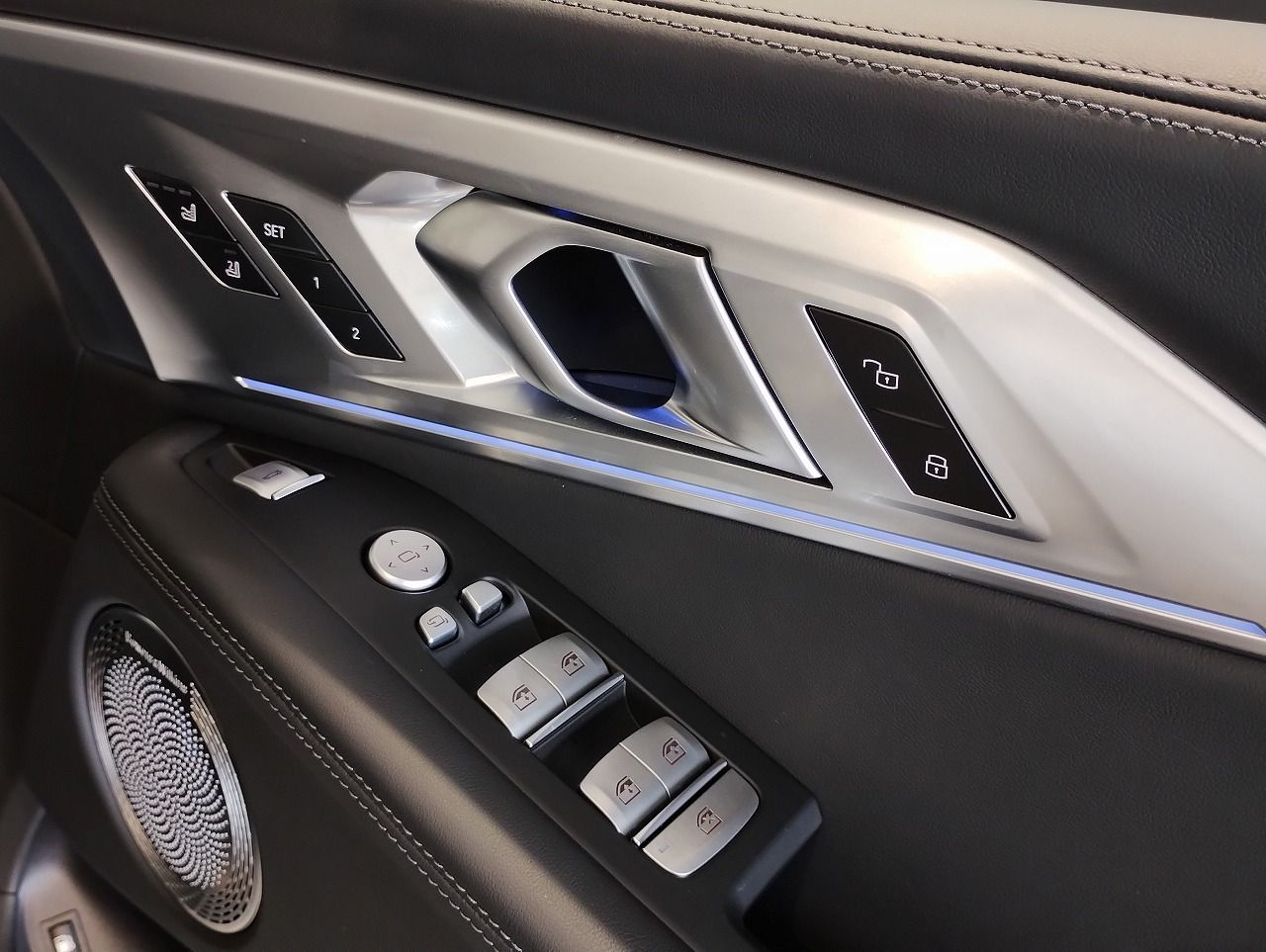 XM RHD