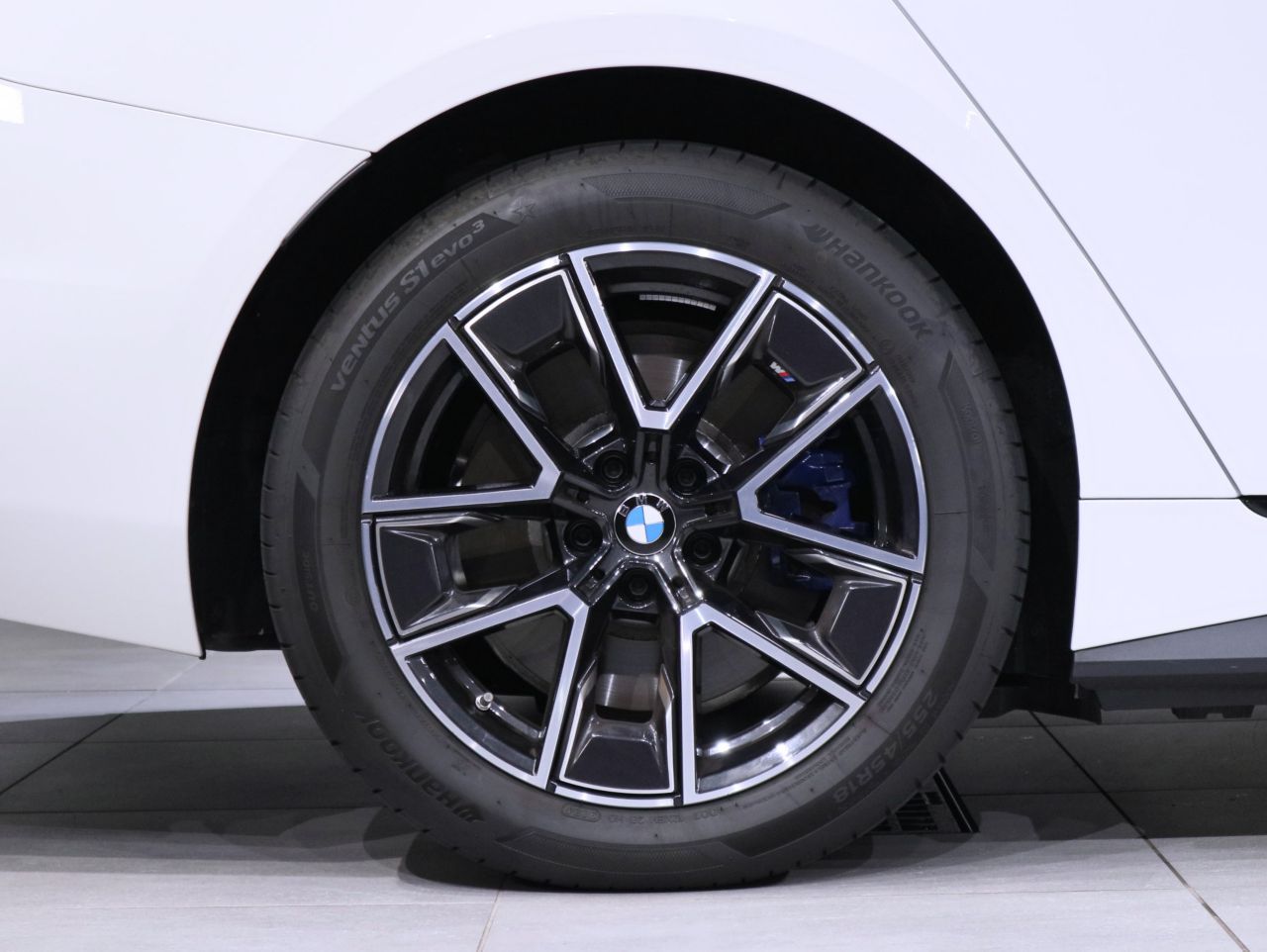 G26 i4 eDrive 40 LCI