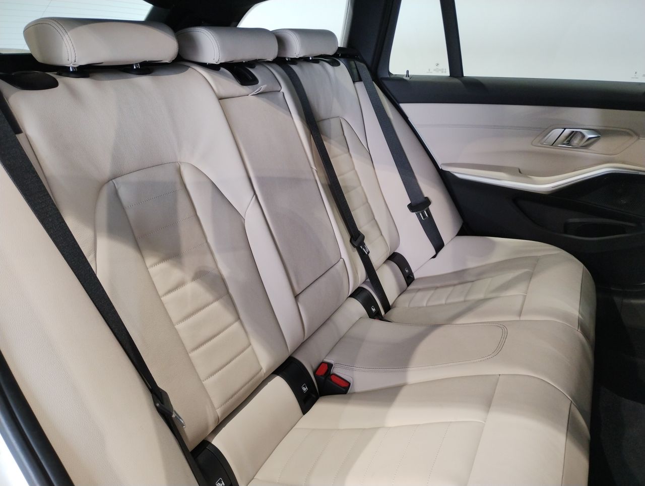 G21 320i Touring LCI RHD