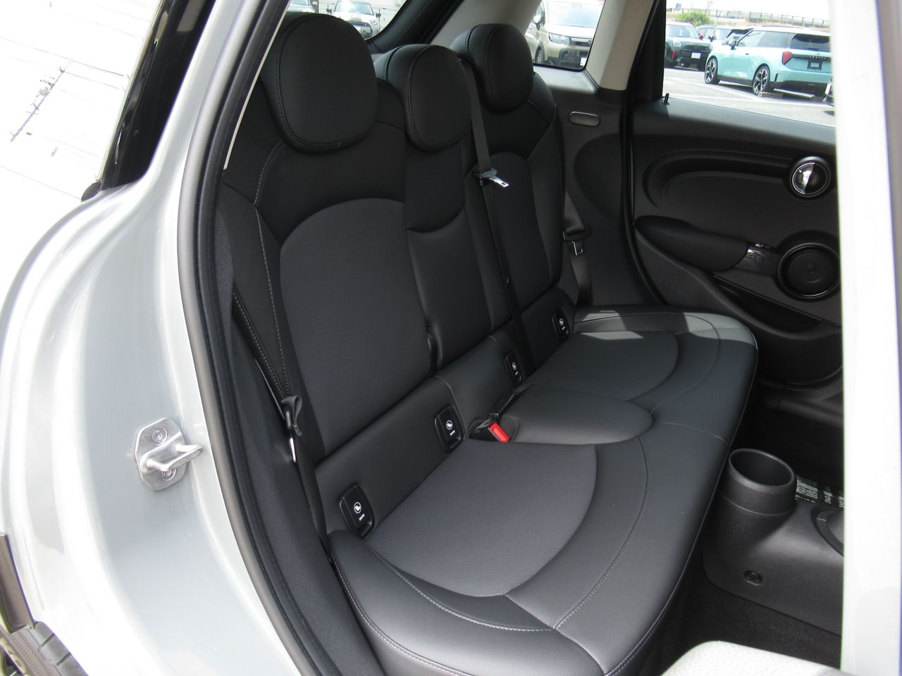 MINI F55 Cooper D 5dr Hatch LCI