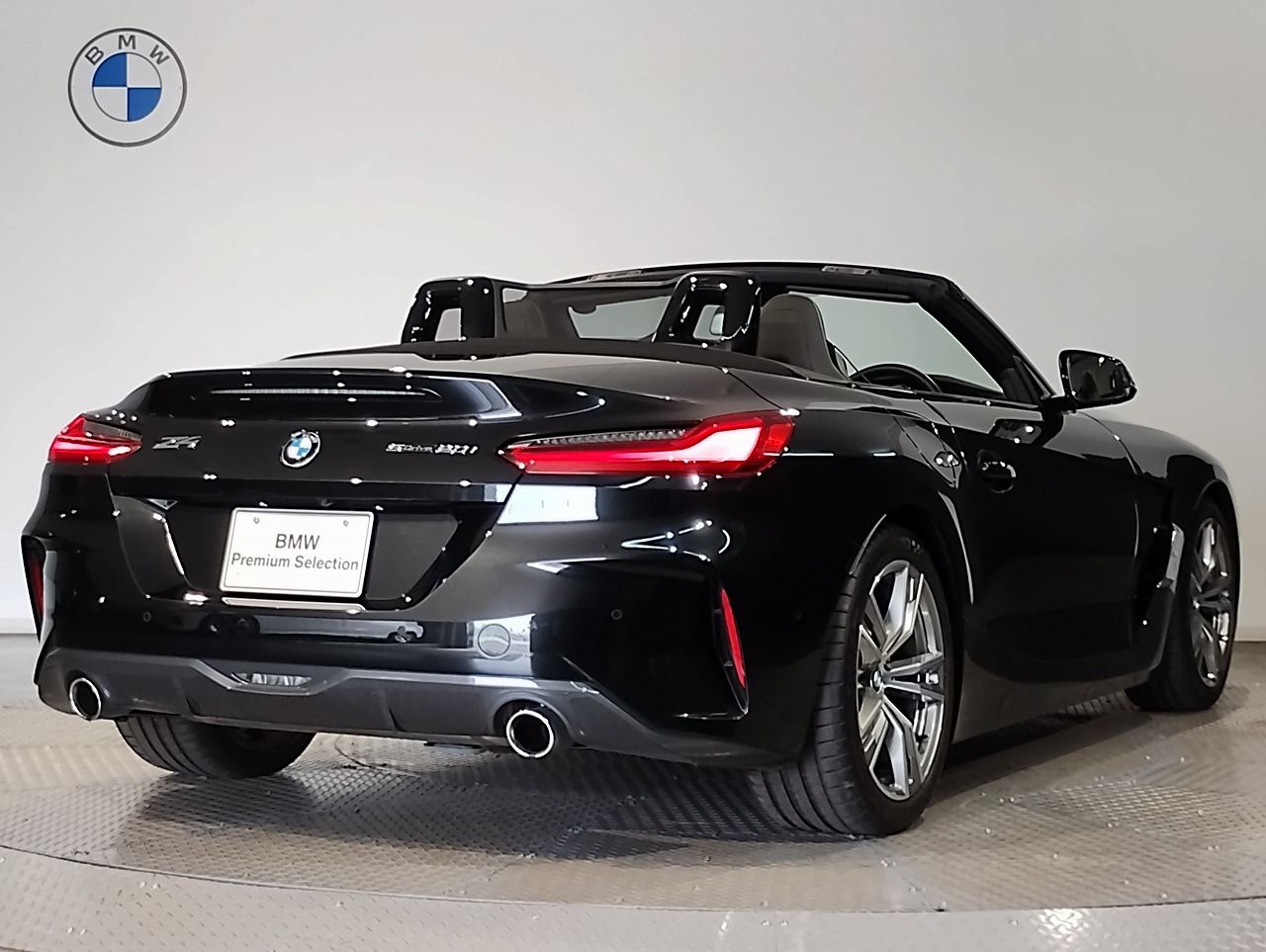 G29 z4 sDrive20i RHD