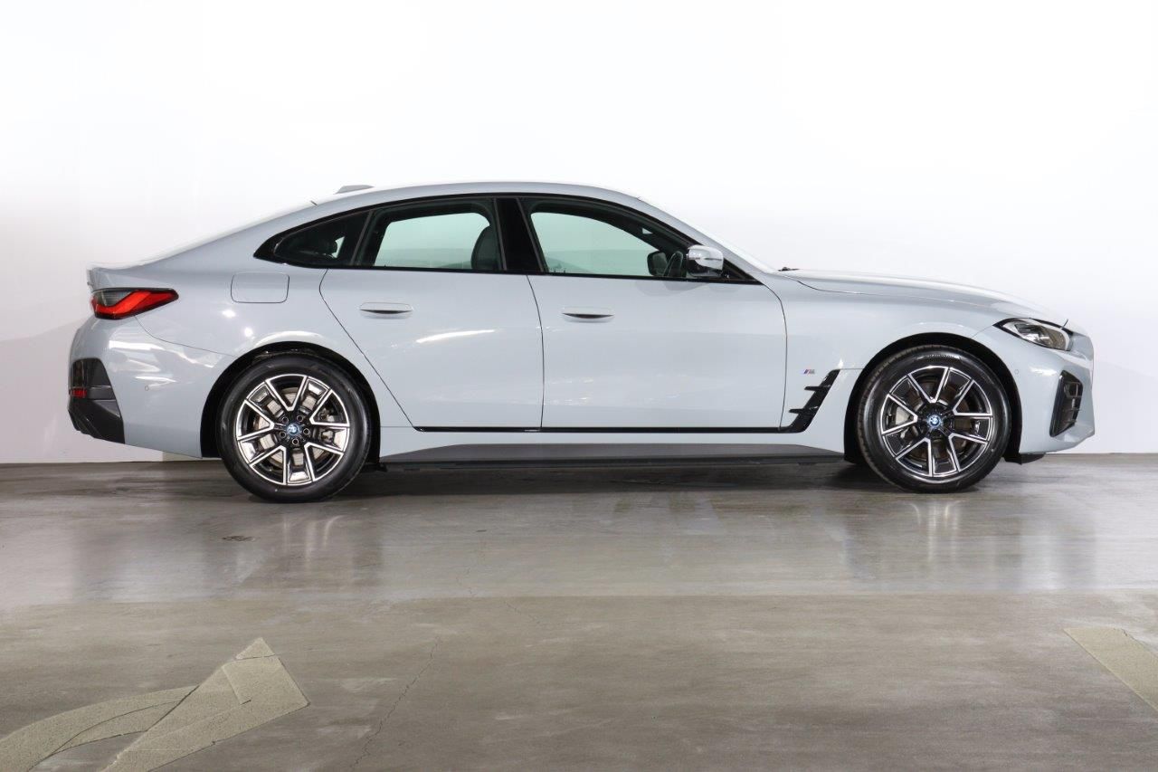G26 i4 eDrive35 RHD