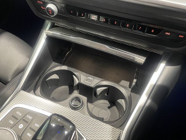 G21 320i RHD