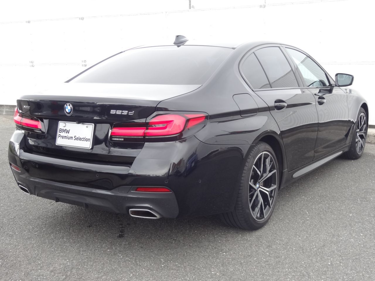 520d xDrive Sedan RHD
