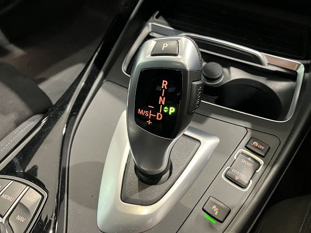 118D 5DOOR RHD