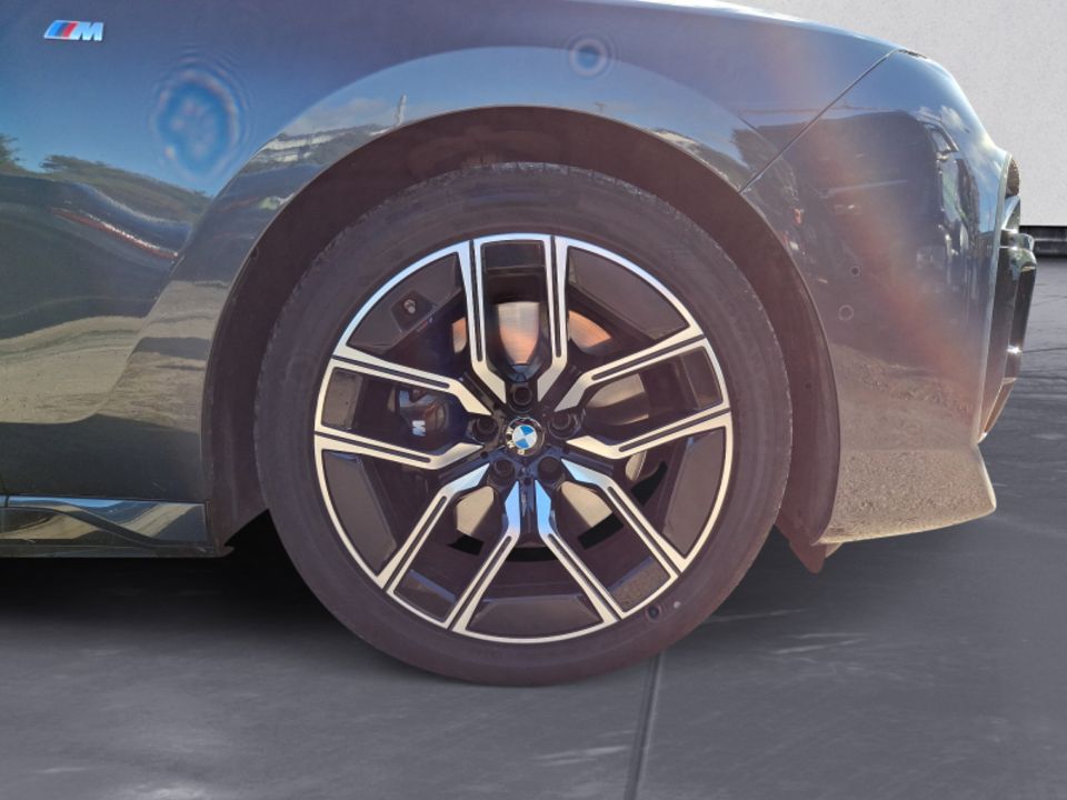 BMW 740