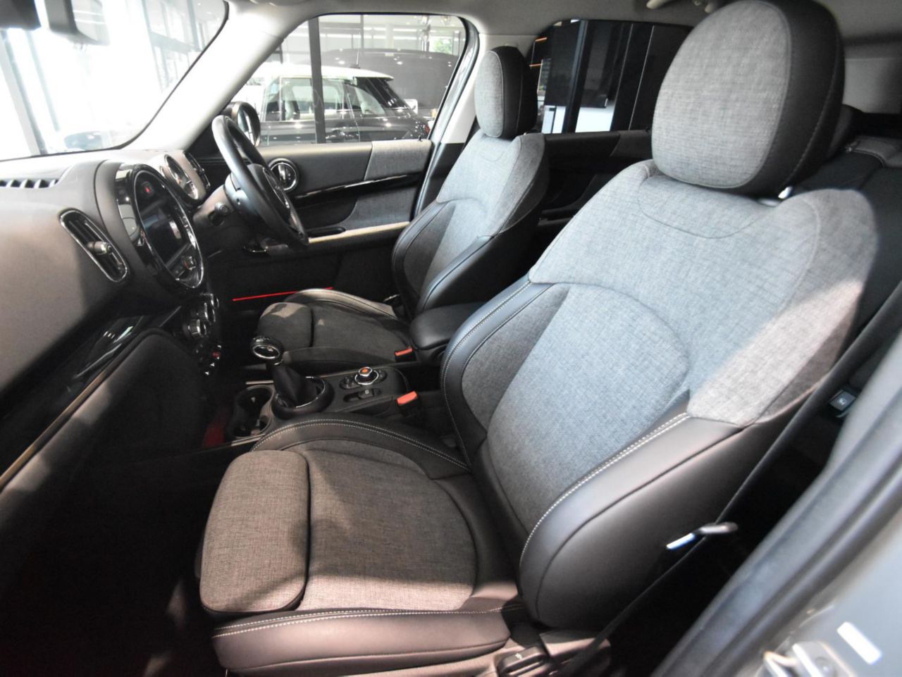 MINI CROSSOVER COOPER D ALL4