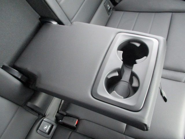 U11 iX1 xDrive30