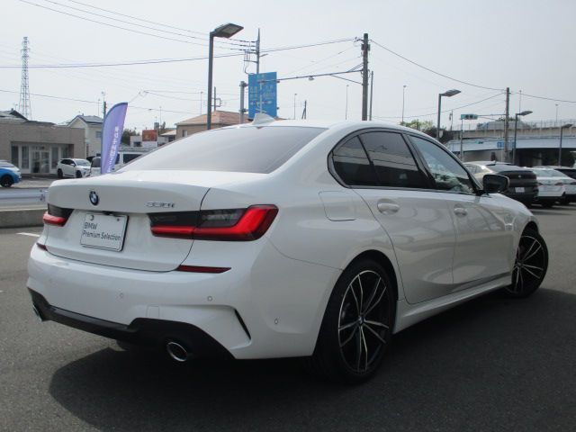 330i Berline RHD